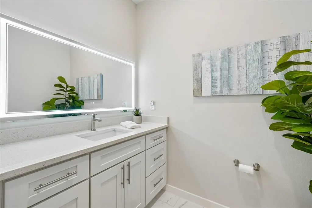 4277 43rd Avenue N St Petersburg FL 33714