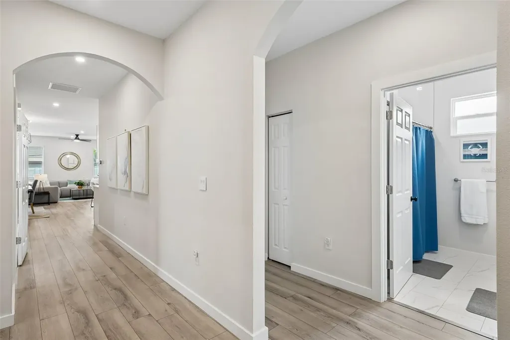 4277 43rd Avenue N St Petersburg FL 33714