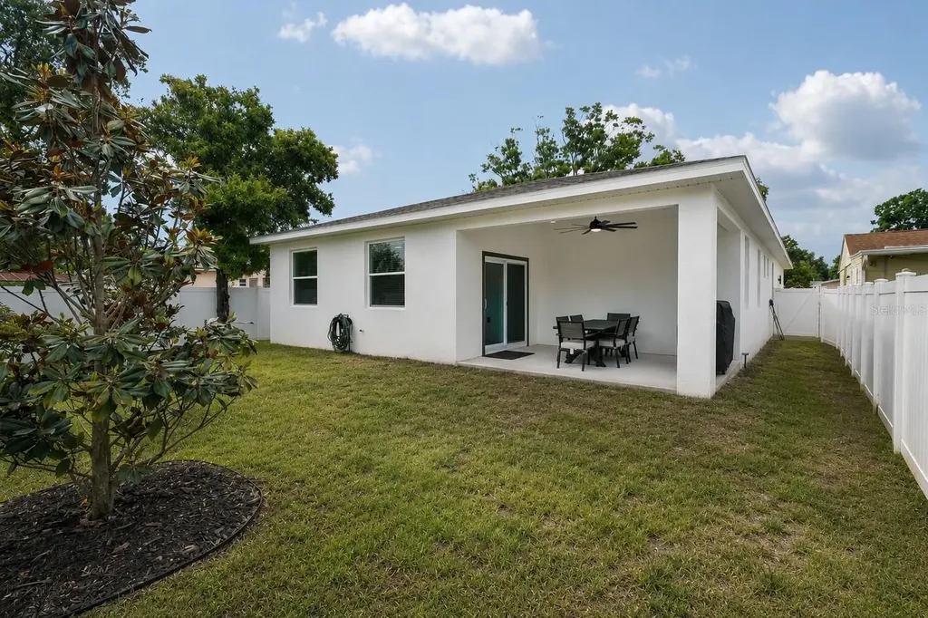 4277 43rd Avenue N St Petersburg FL 33714