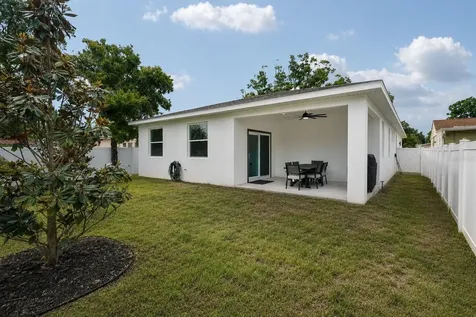 4277 43rd Avenue N St Petersburg FL 33714