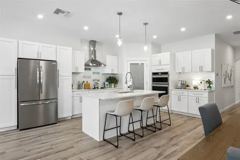 4277 43rd Avenue N St Petersburg FL 33714