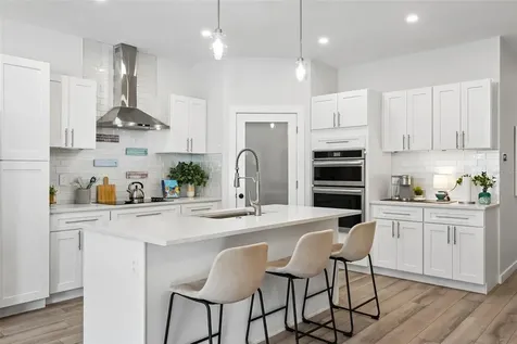 4277 43rd Avenue N St Petersburg FL 33714