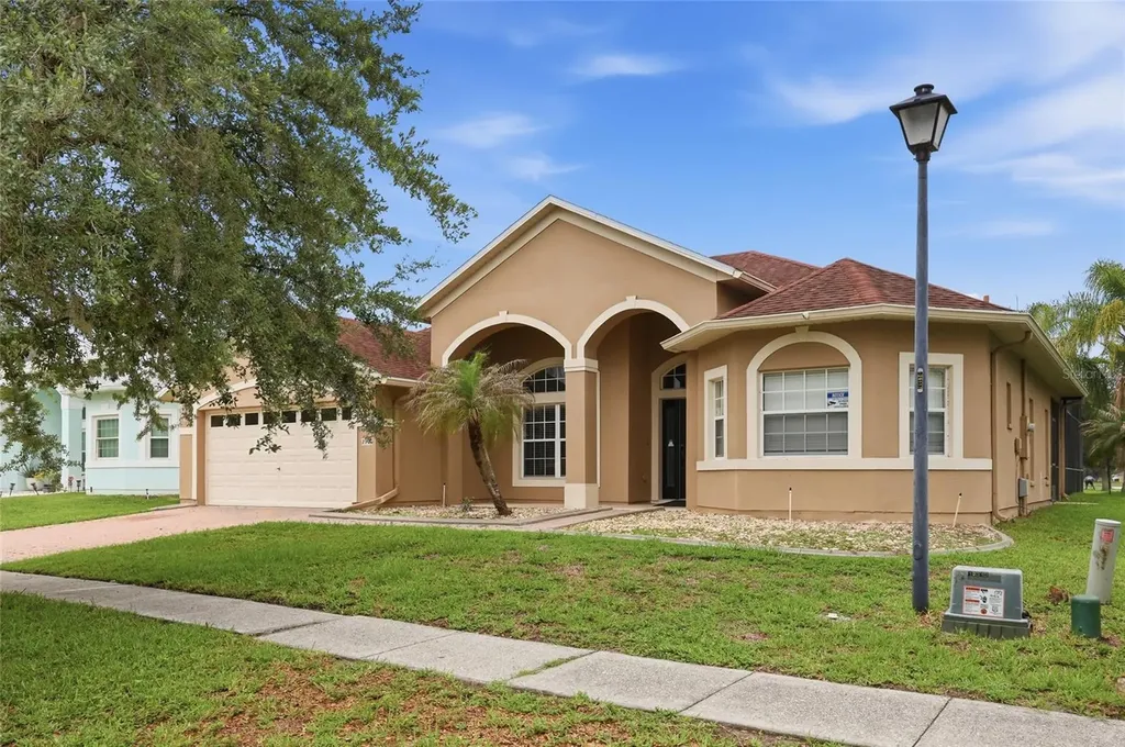 2901 Sweetspire Circle Kissimmee FL 34746