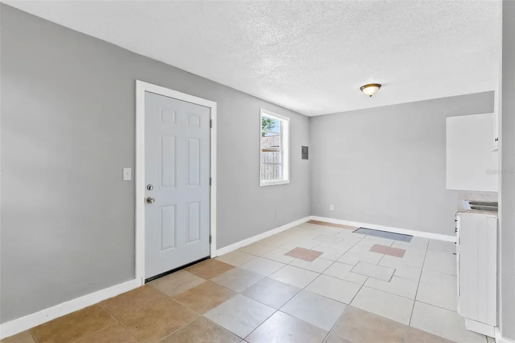 3432 Harry Street Apopka FL 32712