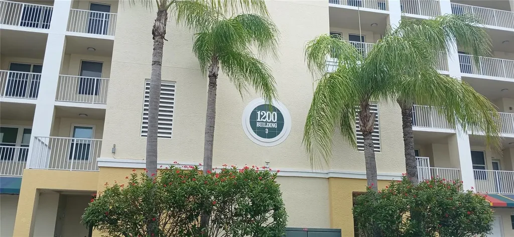 1200 Country Club Drive Largo FL 33771
