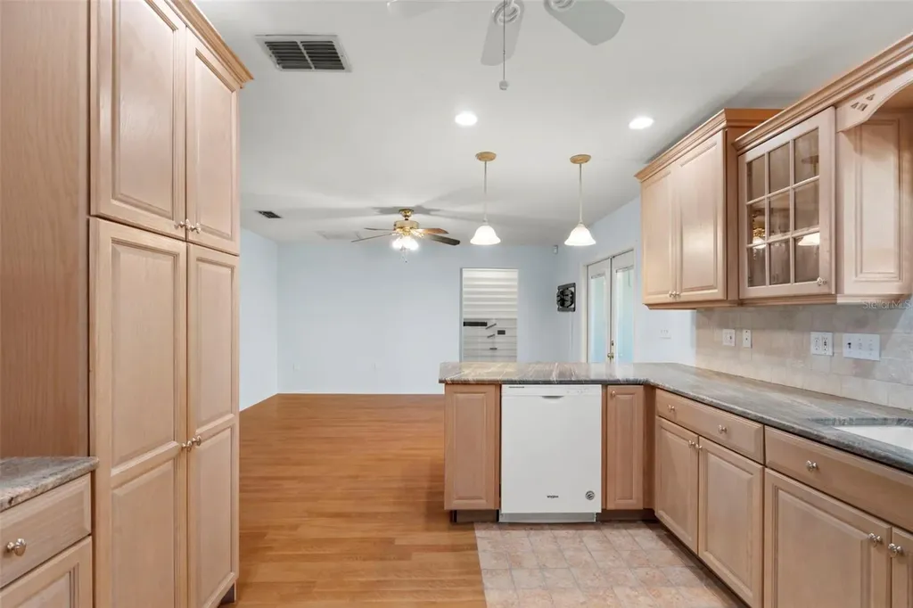 6408 29th Avenue W Bradenton FL 34209