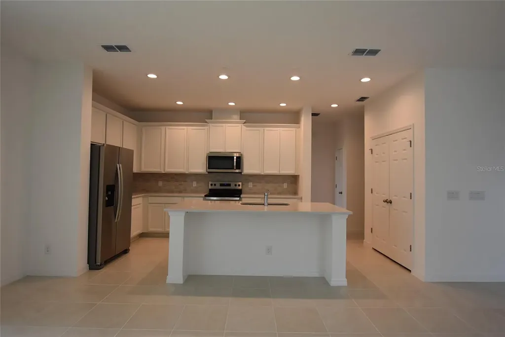 6949 Sunkist Way Groveland FL 34736