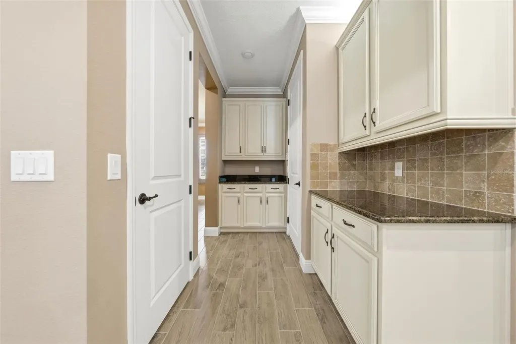 8210 Ludington Circle Orlando FL 32836