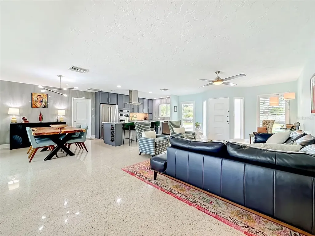 5083 41st Street S St Petersburg FL 33711