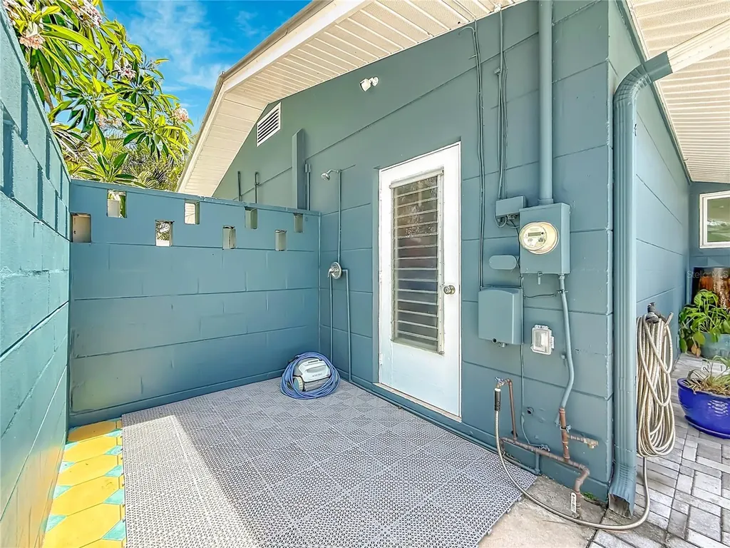5083 41st Street S St Petersburg FL 33711