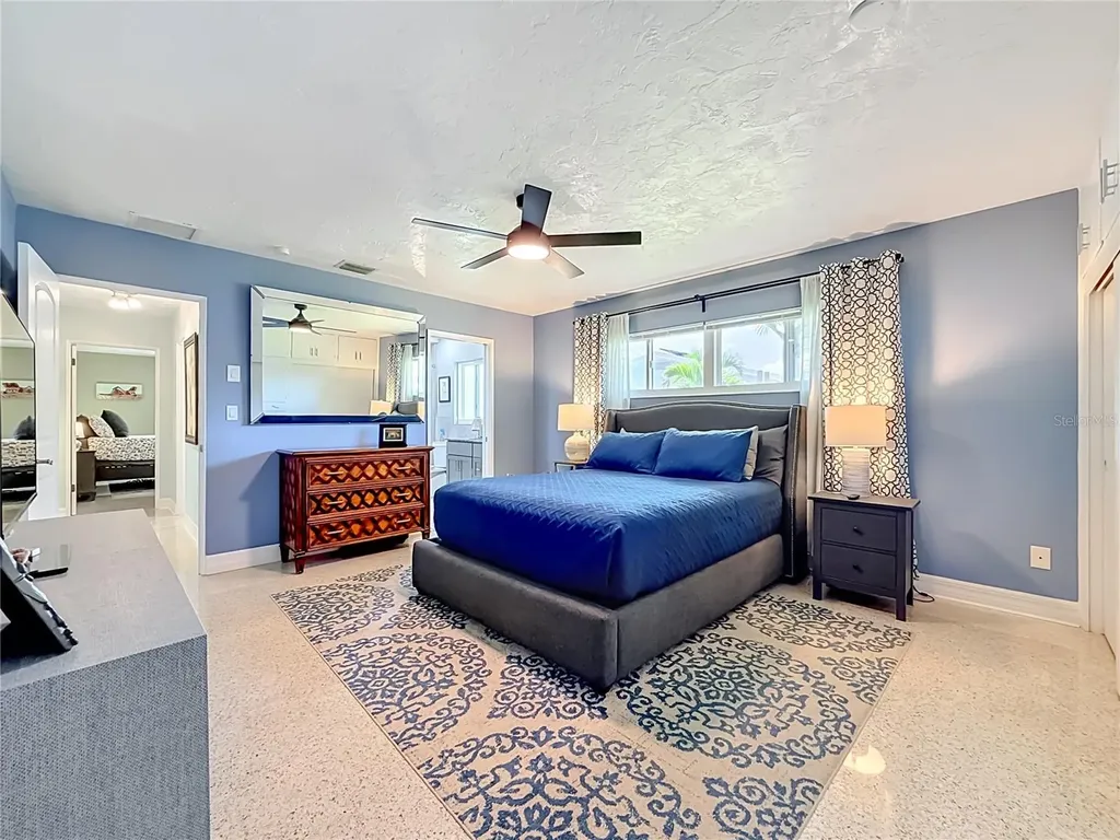 5083 41st Street S St Petersburg FL 33711