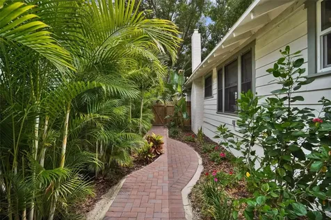 2955 4th Avenue N St Petersburg FL 33713
