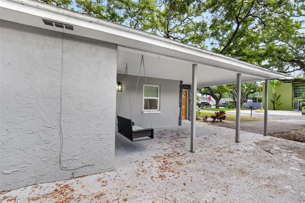 5326 S Russell Street Tampa FL 33611