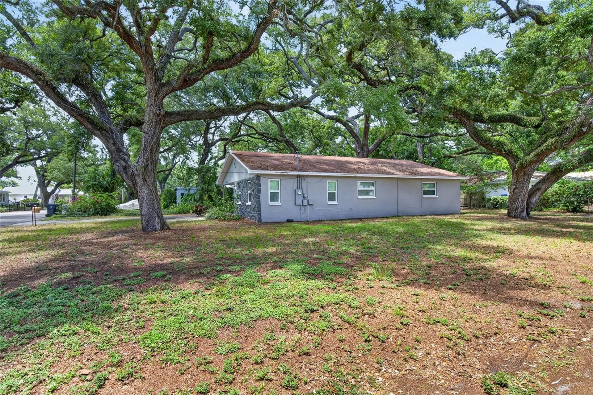 5326 S Russell Street Tampa FL 33611