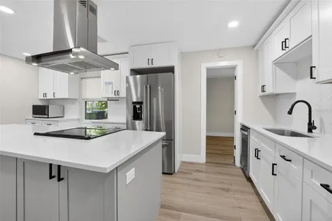 5326 S Russell Street Tampa FL 33611