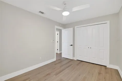 5326 S Russell Street Tampa FL 33611