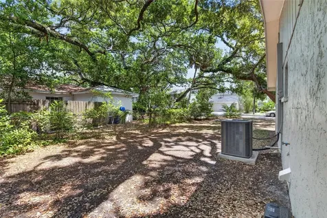 5326 S Russell Street Tampa FL 33611