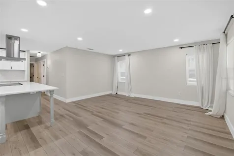 5326 S Russell Street Tampa FL 33611