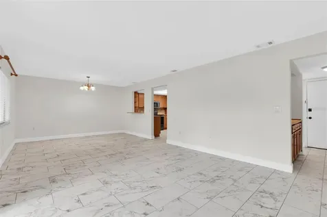 9809 Lombard Court Tampa FL 33618