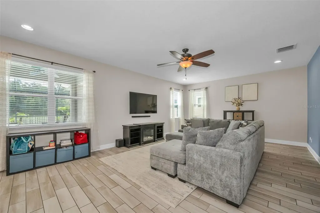 10764 Pleasant Knoll Drive Tampa FL 33647