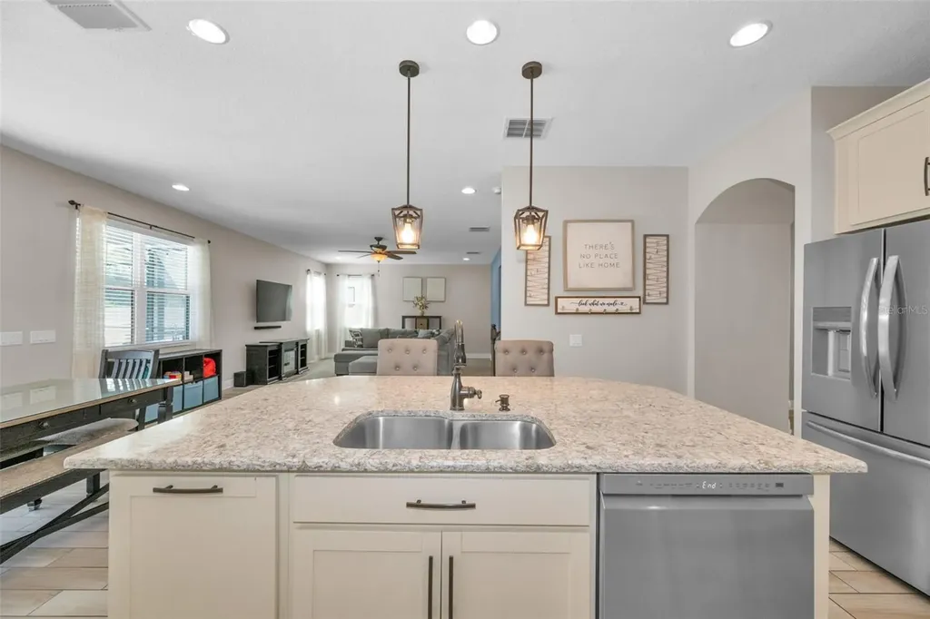 10764 Pleasant Knoll Drive Tampa FL 33647