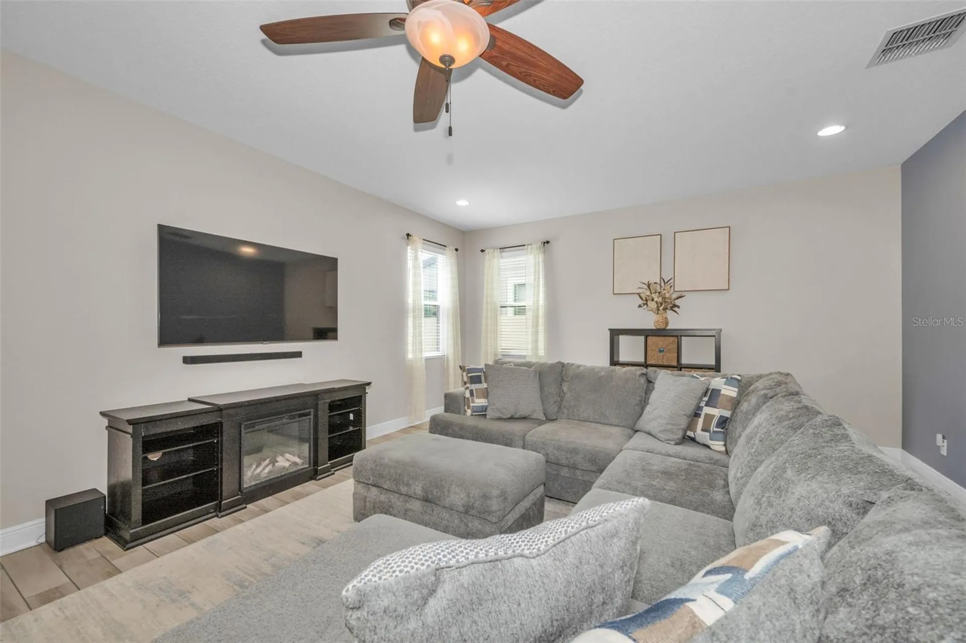 10764 Pleasant Knoll Drive Tampa FL 33647