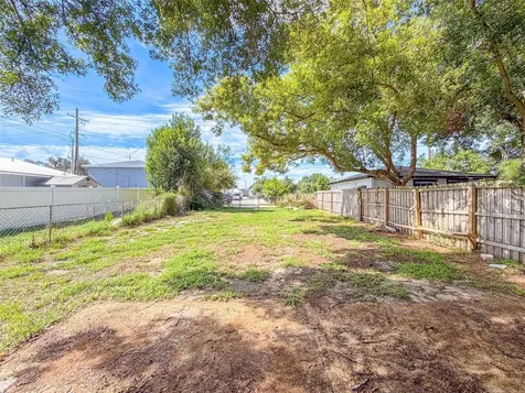106 Avenue D SW Winter Haven FL 33880