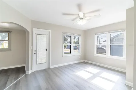 106 Avenue D SW Winter Haven FL 33880