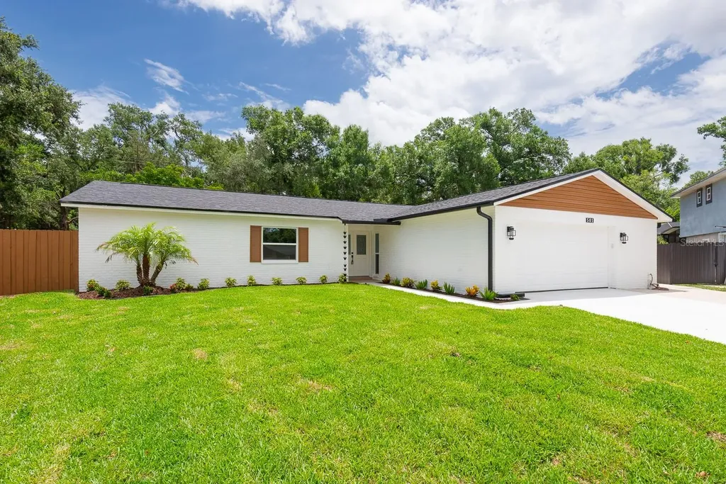 501 Hillpine Way Brandon FL 33510