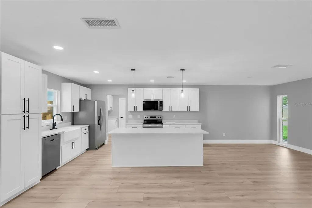 501 Hillpine Way Brandon FL 33510