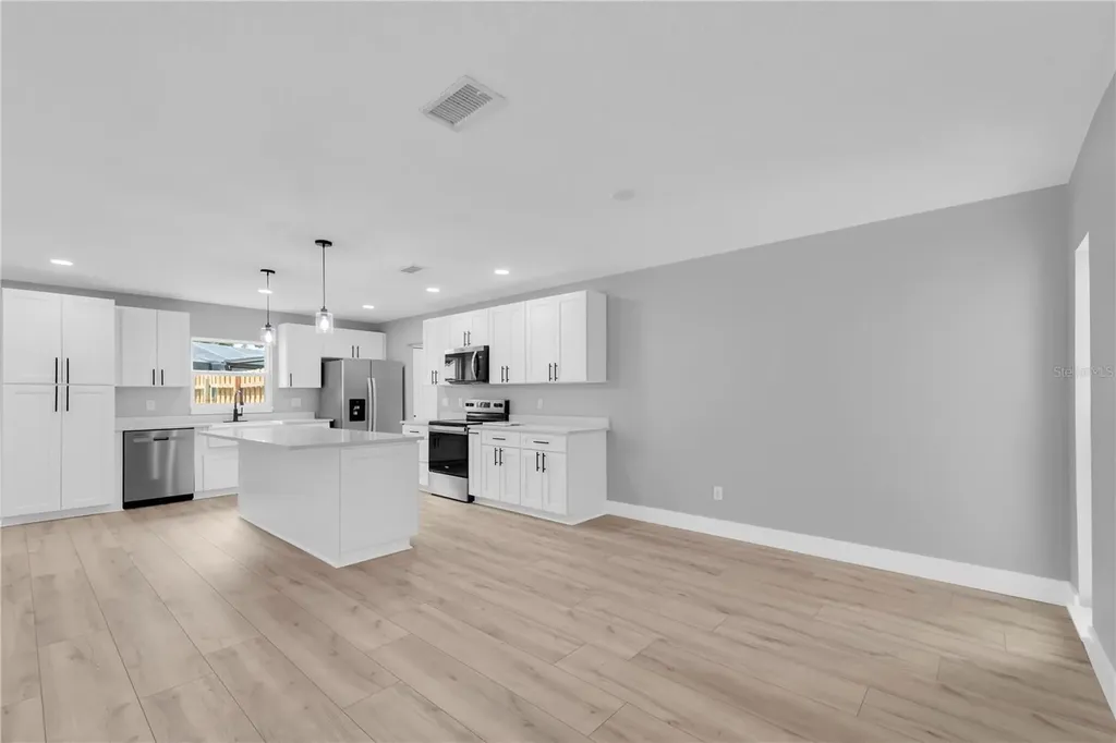 501 Hillpine Way Brandon FL 33510
