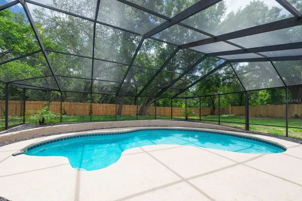501 Hillpine Way Brandon FL 33510