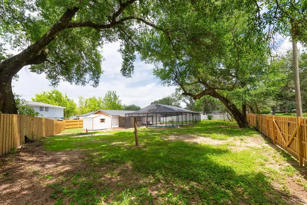 501 Hillpine Way Brandon FL 33510