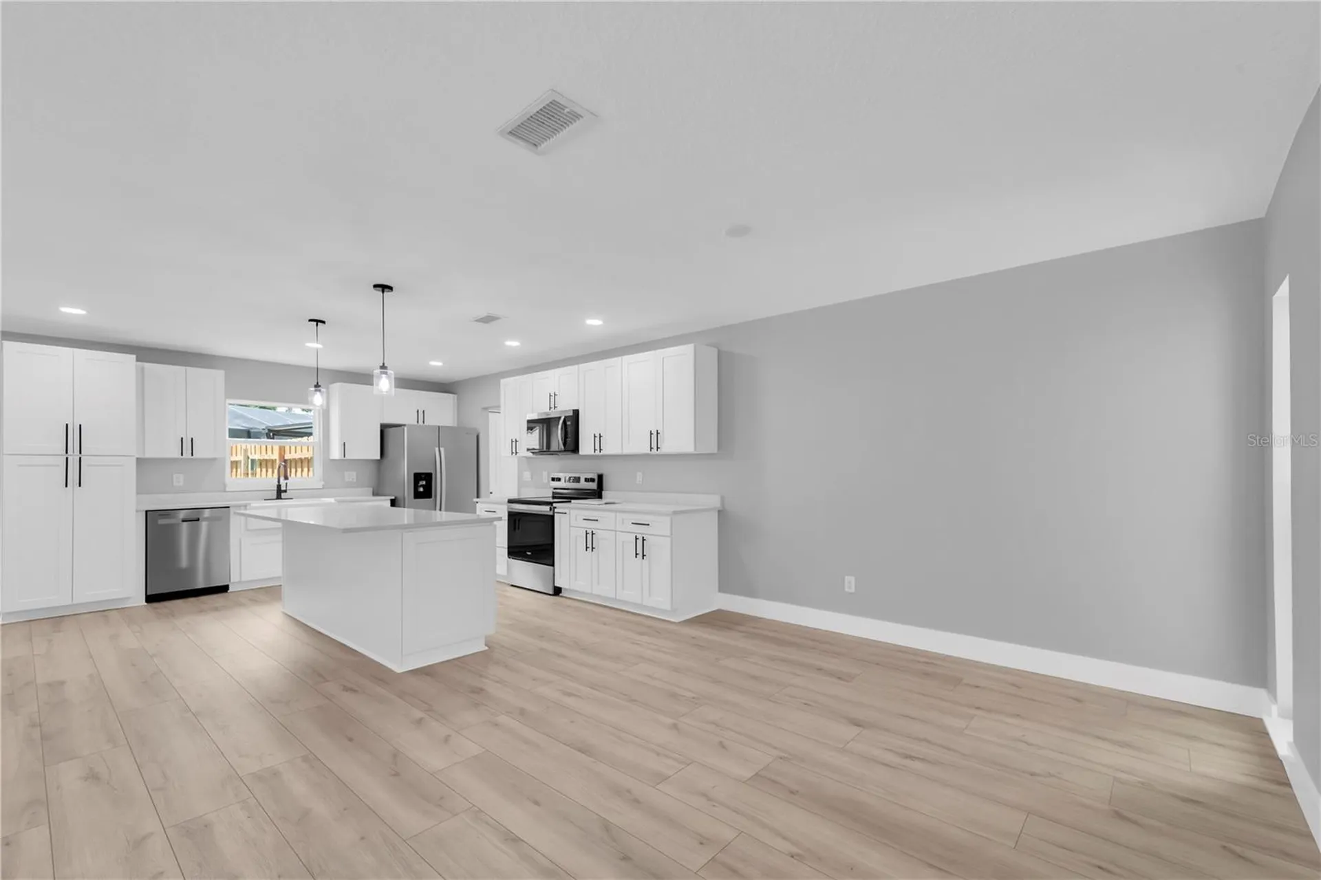 501 Hillpine Way Brandon FL 33510