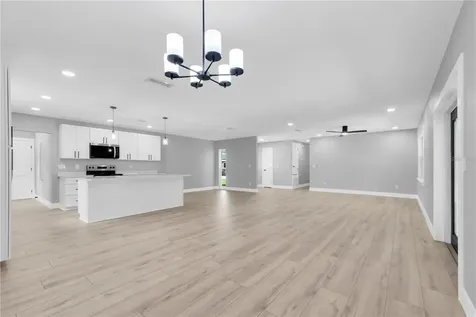 501 Hillpine Way Brandon FL 33510