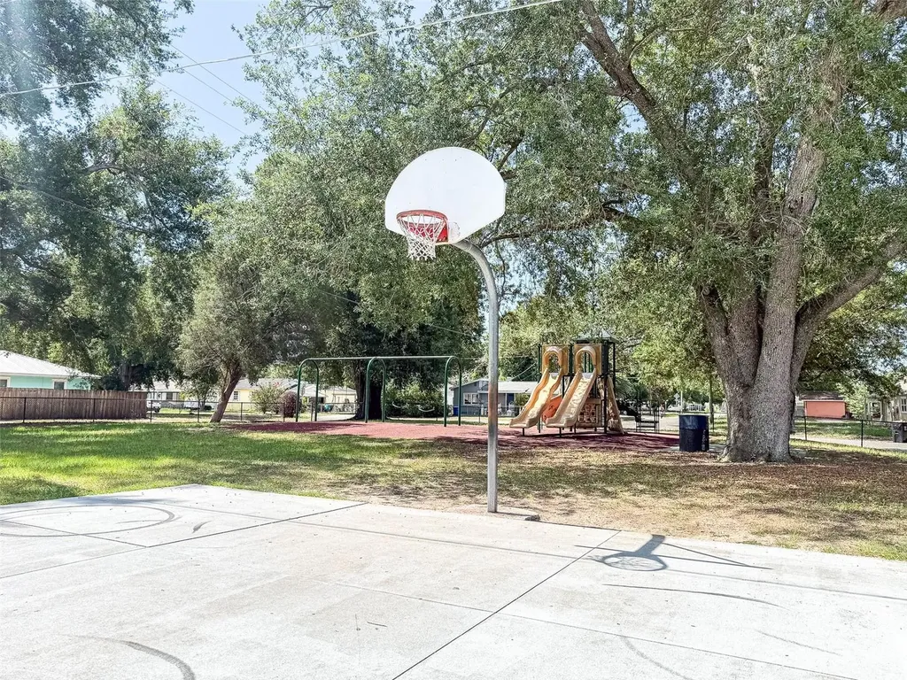 2420 Avenue A NW Winter Haven FL 33880