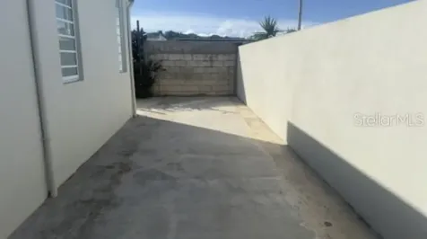 15 T Las Piedras PR 00771