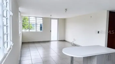 15 T Las Piedras PR 00771