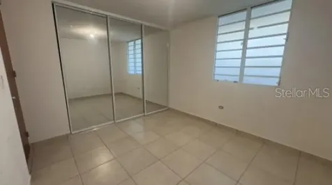 15 T Las Piedras PR 00771