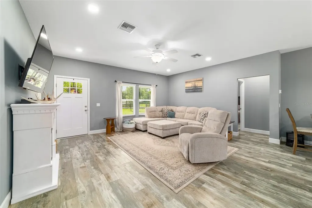 14366 NE 42nd Terrace Anthony FL 32617