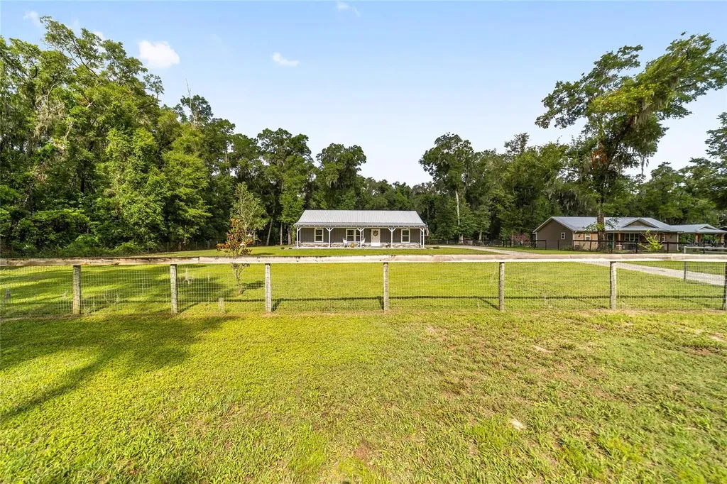 14366 NE 42nd Terrace Anthony FL 32617