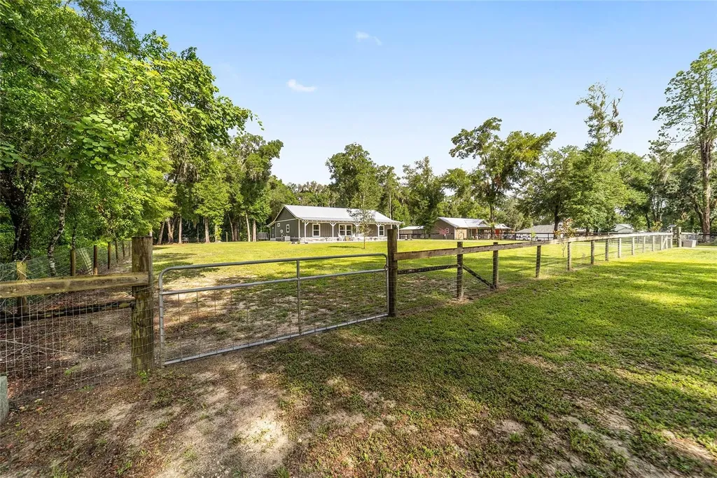 14366 NE 42nd Terrace Anthony FL 32617
