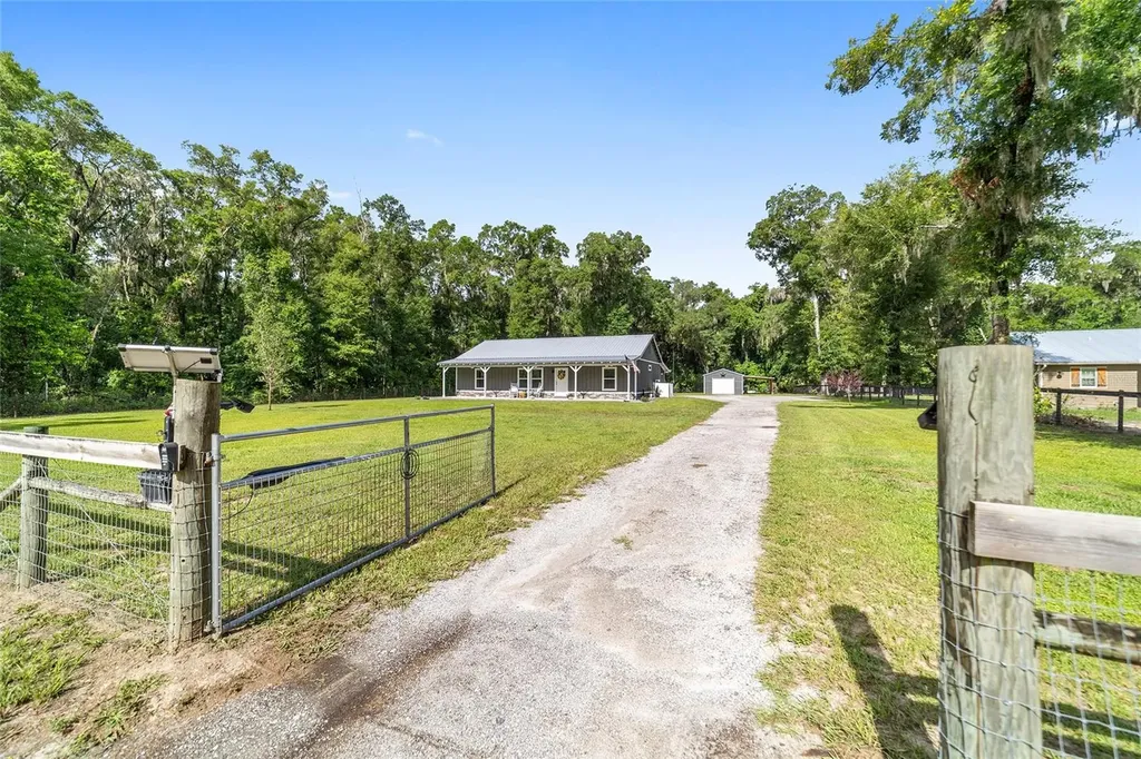 14366 NE 42nd Terrace Anthony FL 32617