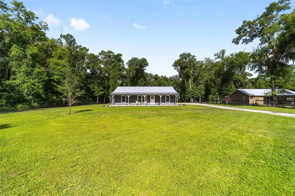 14366 NE 42nd Terrace Anthony FL 32617
