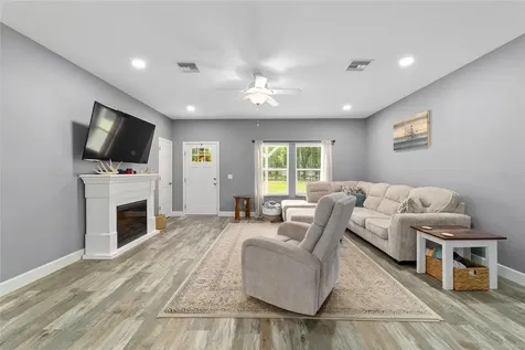 14366 NE 42nd Terrace Anthony FL 32617