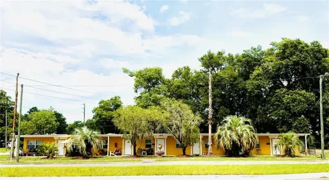 4851 Us Highway 17 Highway De Leon Springs FL 32130