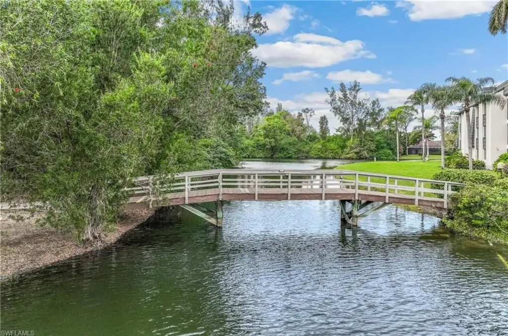 1645 Spoonbill Lane Naples FL 34105