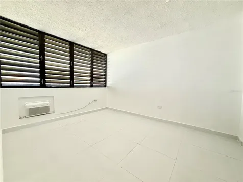 14 Ave.san Patricio Guaynabo PR 00968