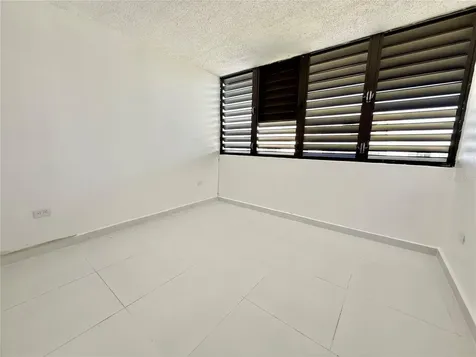 14 Ave.san Patricio Guaynabo PR 00968
