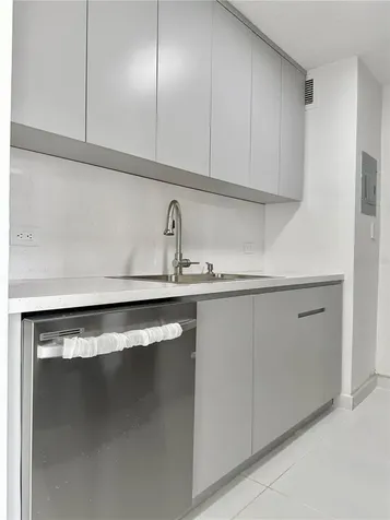 14 Ave.san Patricio Guaynabo PR 00968